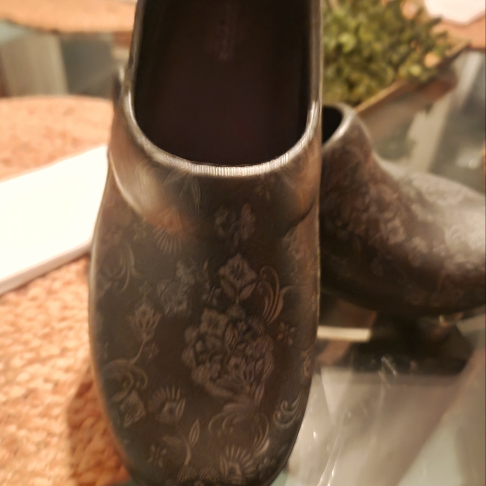 Crocs Clogs